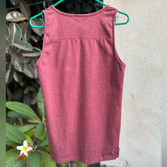 Men’s Brick Red Tomorrows Laundry Tank Top Size Medium - Picture 5 of 6